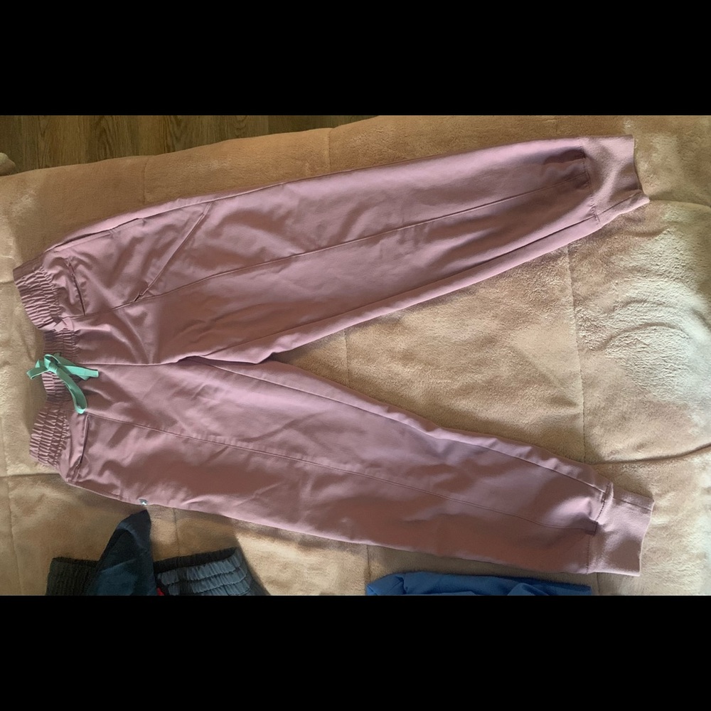 Figs Mineral Mauve Jogger Scrub Pant